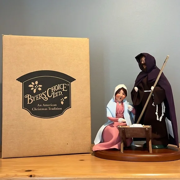 Byers’ Choice Carolers Nativity Holy Family 2012, Retired Piece